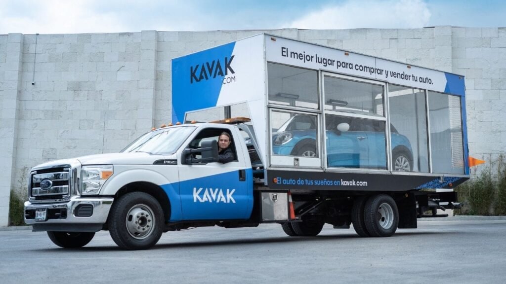 Kavak.com Truck